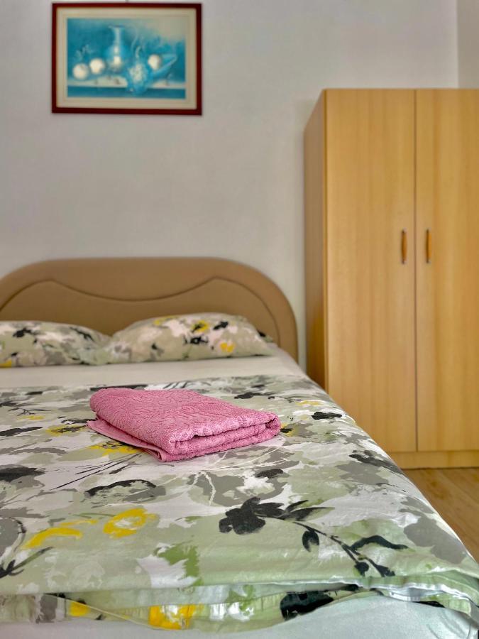 Apartments Neven Omis Ngoại thất bức ảnh