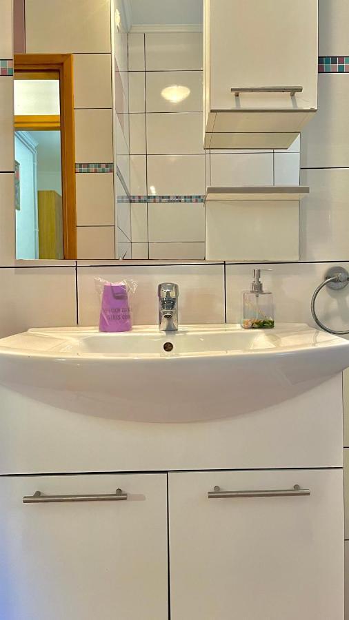 Apartments Neven Omis Ngoại thất bức ảnh