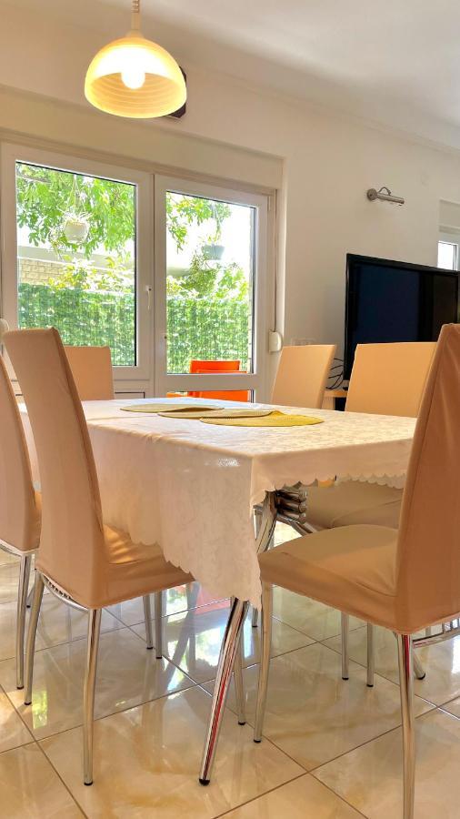 Apartments Neven Omis Ngoại thất bức ảnh