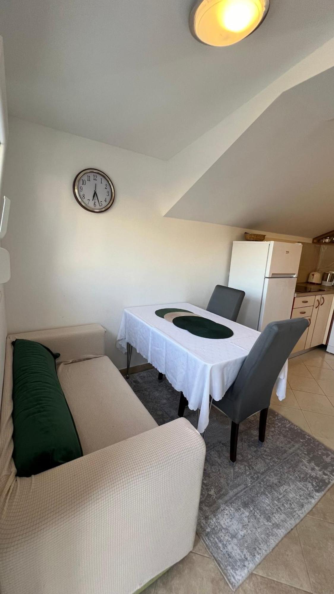 Apartments Neven Omis Ngoại thất bức ảnh