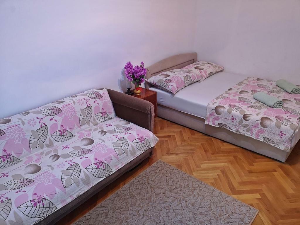 Apartments Neven Omis Ngoại thất bức ảnh
