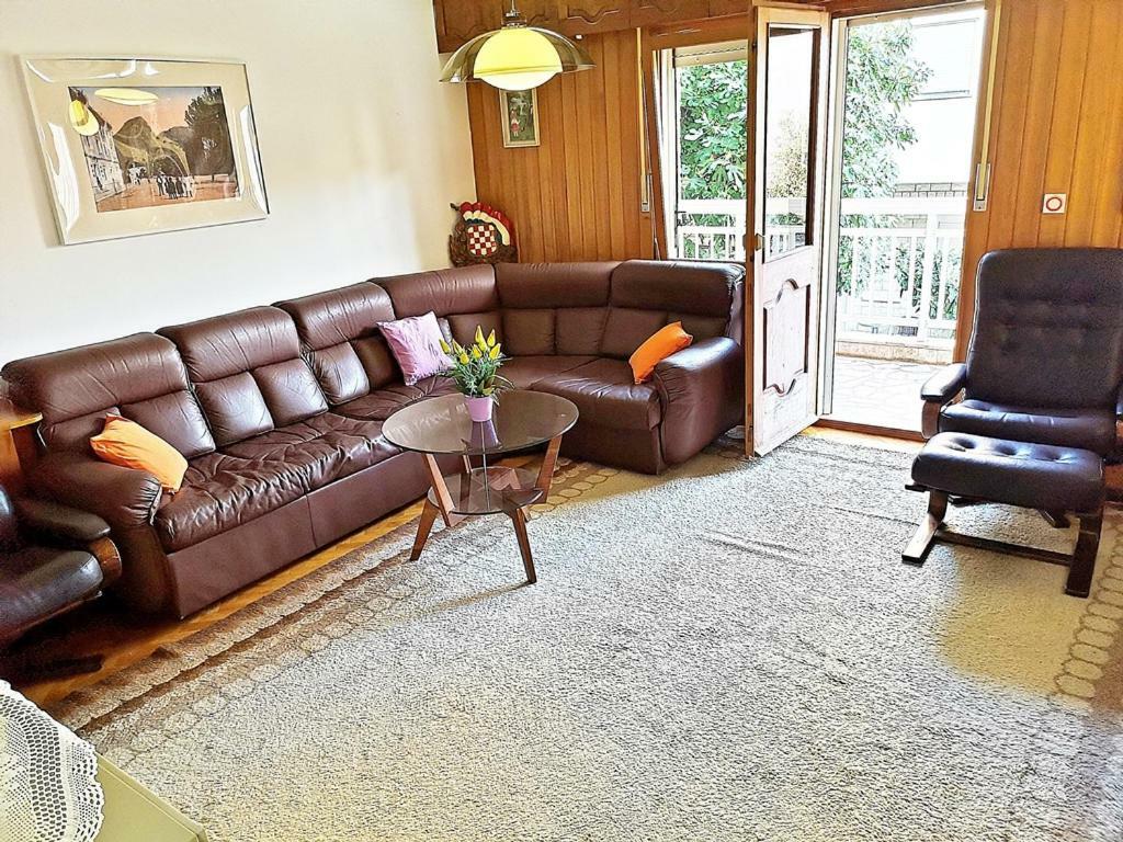 Apartments Neven Omis Ngoại thất bức ảnh